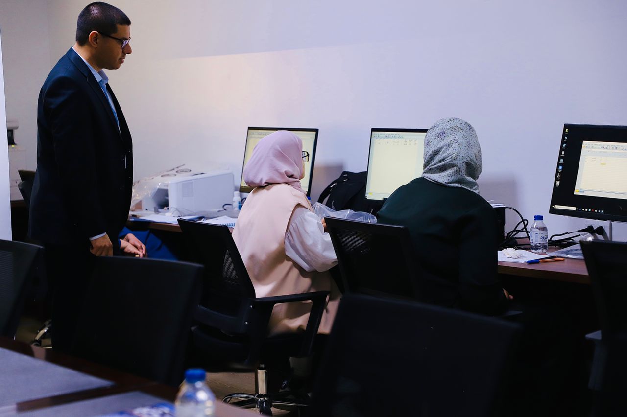 الدورة التأسيسية لبرنامج SPSS ( المستوى الأول ) width=